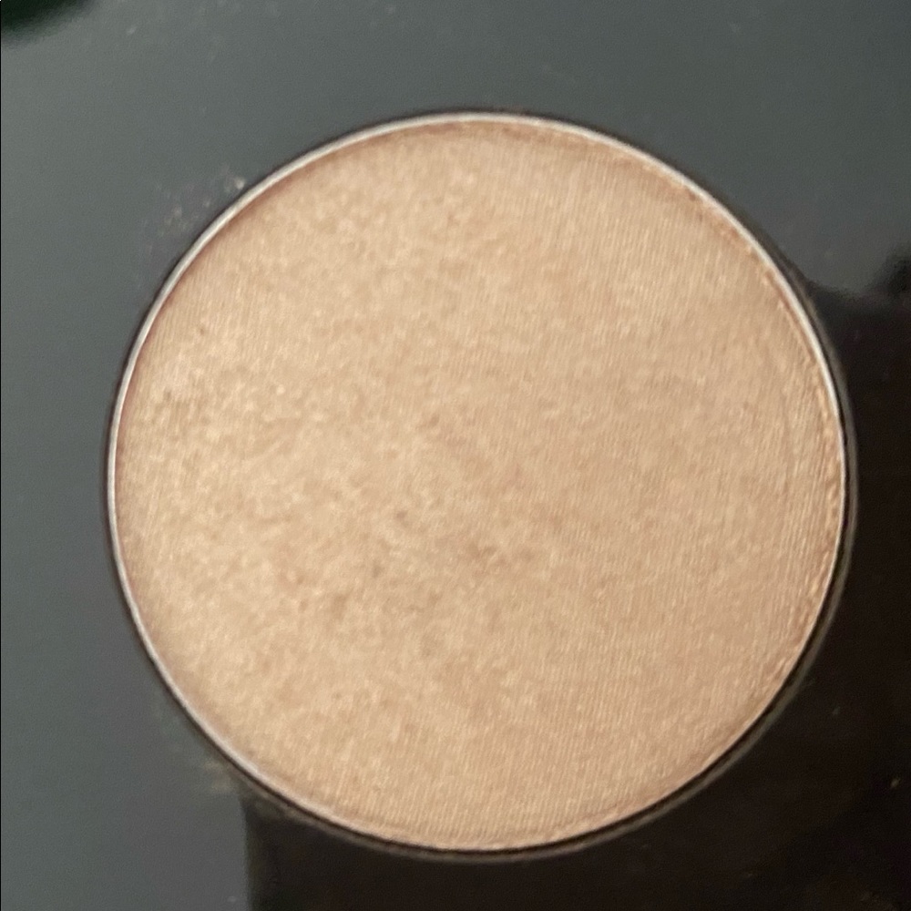 MAC eyeshadow
